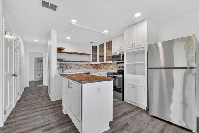 1935 CONWAY ROAD F6, Orlando, FL 32812