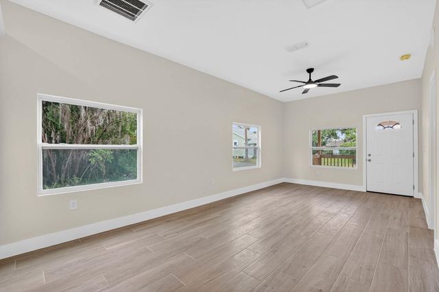 708 Madison St, Palatka, FL 32177