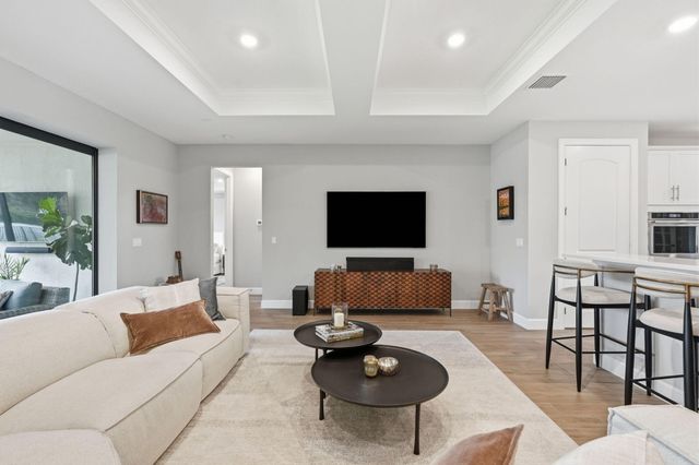 208 Sonoma Isles Circle, Jupiter, FL 33478