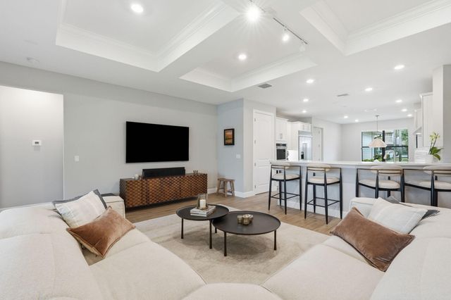 208 Sonoma Isles Circle, Jupiter, FL 33478