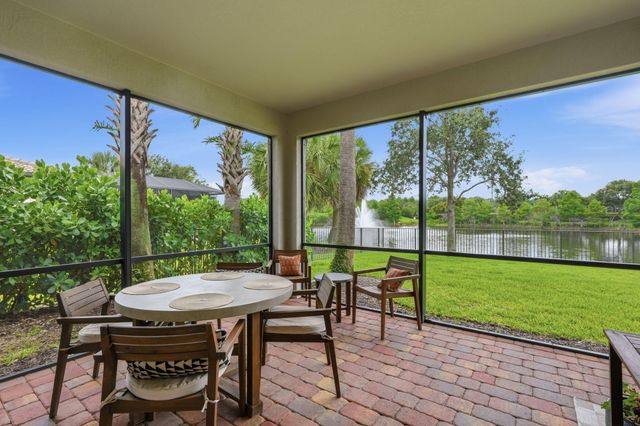 208 Sonoma Isles Circle, Jupiter, FL 33478