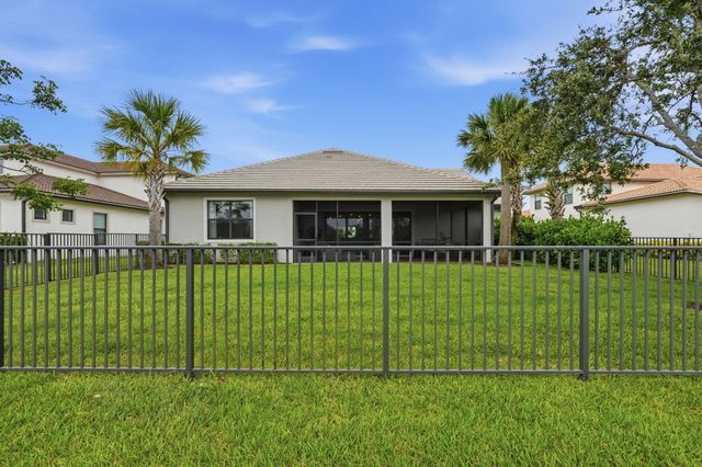 208 Sonoma Isles Circle, Jupiter, FL 33478