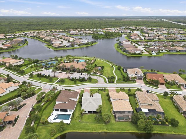 208 Sonoma Isles Circle, Jupiter, FL 33478
