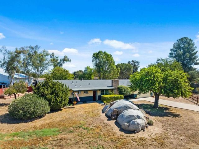 2570 Howell Street, Ramona, CA 92065