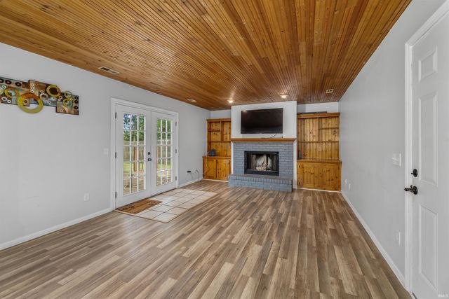 6334 Kiwanis Drive, Fort Wayne, IN 46835