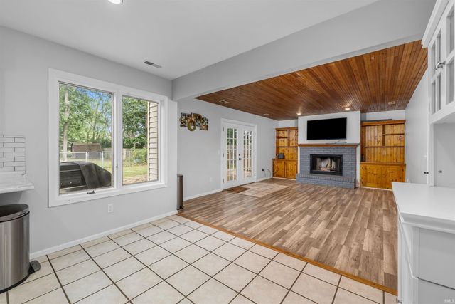 6334 Kiwanis Drive, Fort Wayne, IN 46835