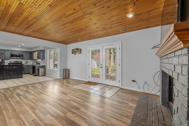 6334 Kiwanis Drive, Fort Wayne, IN 46835