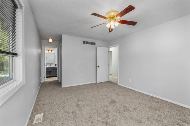 6334 Kiwanis Drive, Fort Wayne, IN 46835