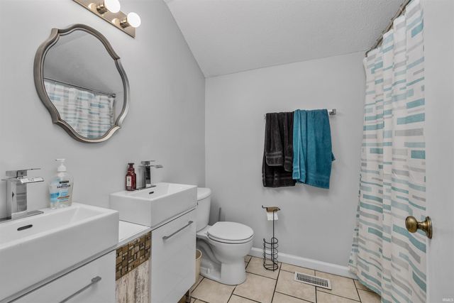 6334 Kiwanis Drive, Fort Wayne, IN 46835