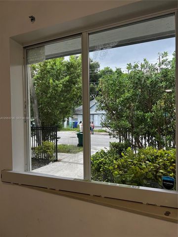6301 NW 1st Pl, Miami, FL 33150