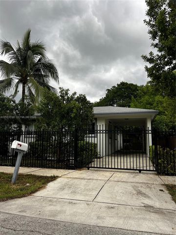 6301 NW 1st Pl, Miami, FL 33150