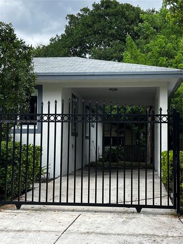 6301 NW 1st Pl, Miami, FL 33150