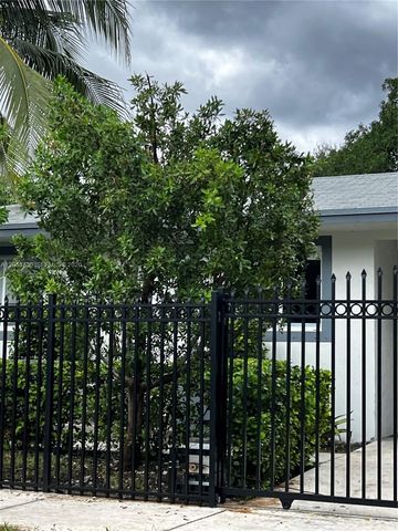 6301 NW 1st Pl, Miami, FL 33150