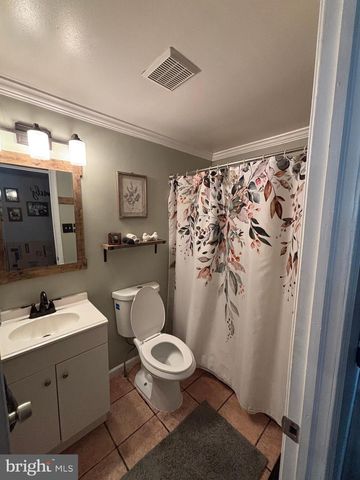 700 WEBSTER DR, Monroeville, NJ 08343