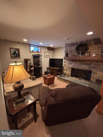 700 WEBSTER DR, Monroeville, NJ 08343