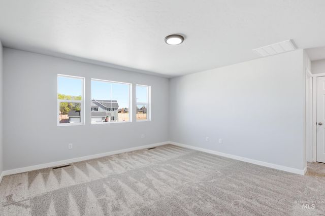 3570 E Jamestown Dr, Nampa, ID 83686