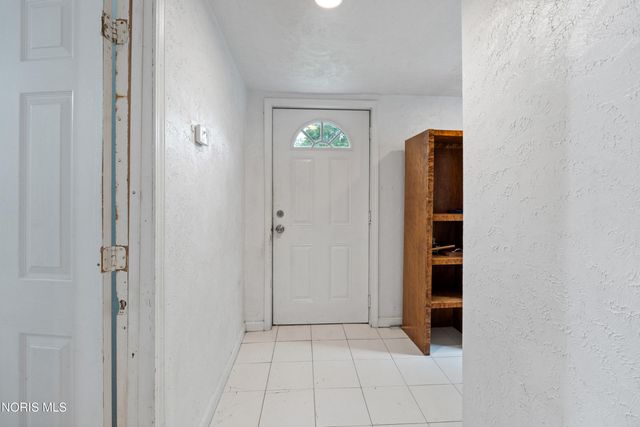 5620 Harvest Lane, Toledo, OH 43623