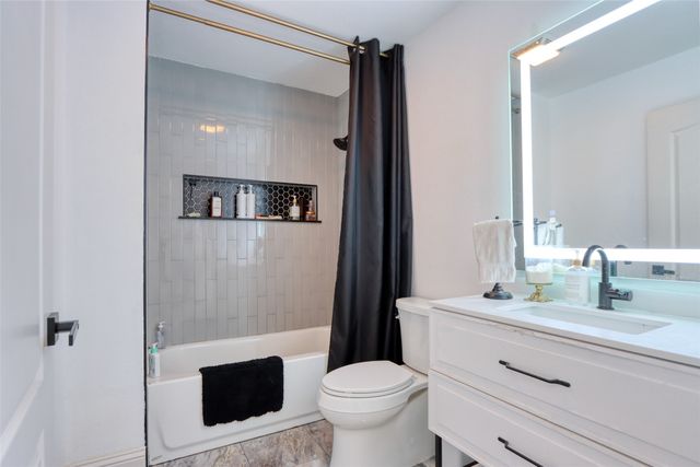 1010 Fm 85, Ennis, TX 75119