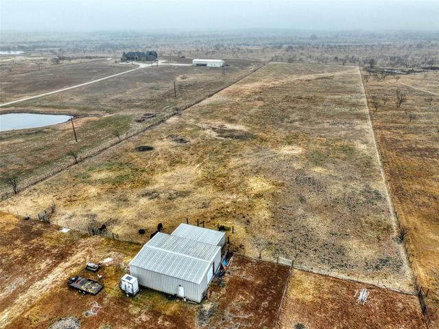 1010 Fm 85, Ennis, TX 75119