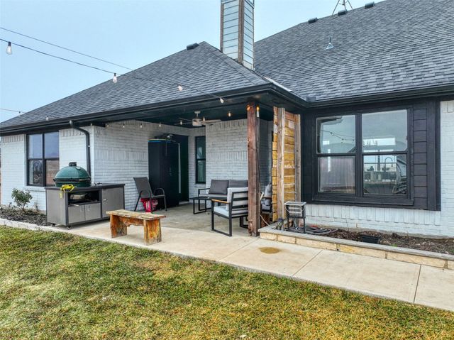 1010 Fm 85, Ennis, TX 75119