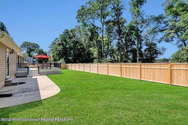 104 Orange Street, Oakhurst, NJ 07755