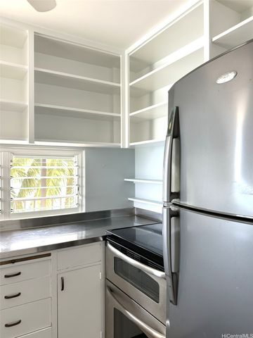 2943 Kalakaua Avenue 408, Honolulu, HI 96815