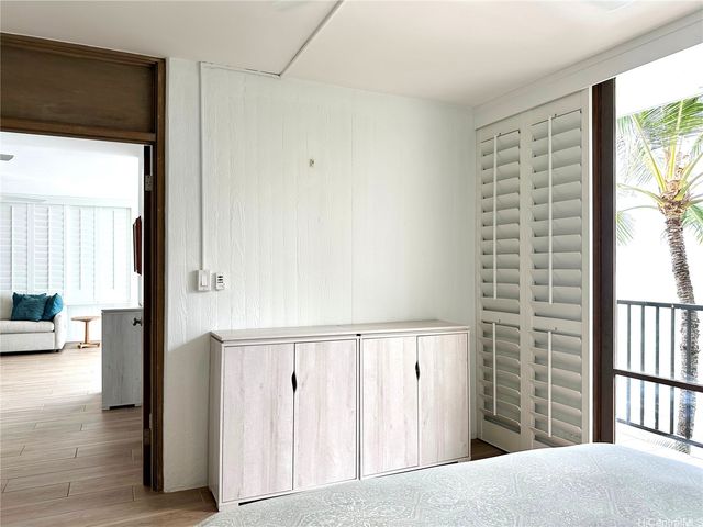 2943 Kalakaua Avenue 408, Honolulu, HI 96815