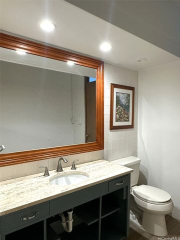 2943 Kalakaua Avenue 408, Honolulu, HI 96815