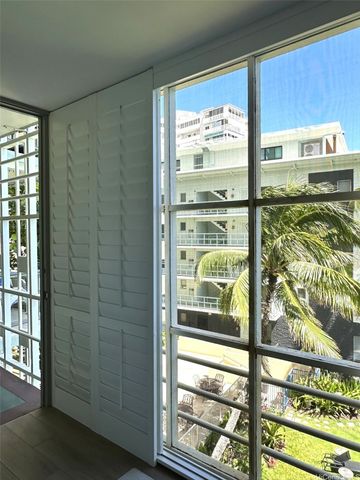 2943 Kalakaua Avenue 408, Honolulu, HI 96815