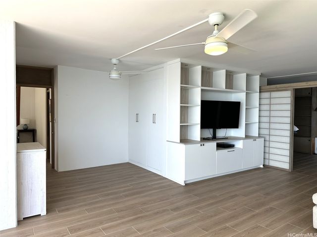 2943 Kalakaua Avenue 408, Honolulu, HI 96815