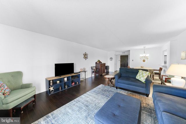 10219 VALLEY FORGE CIRCLE, King Of Prussia, PA 19406