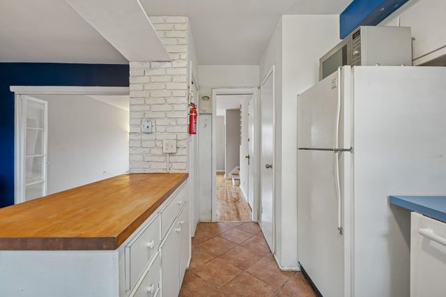 15 TOWERS ST, Jc, Greenville, NJ 07035