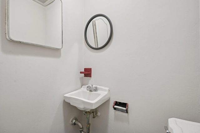 15 TOWERS ST, Jc, Greenville, NJ 07035