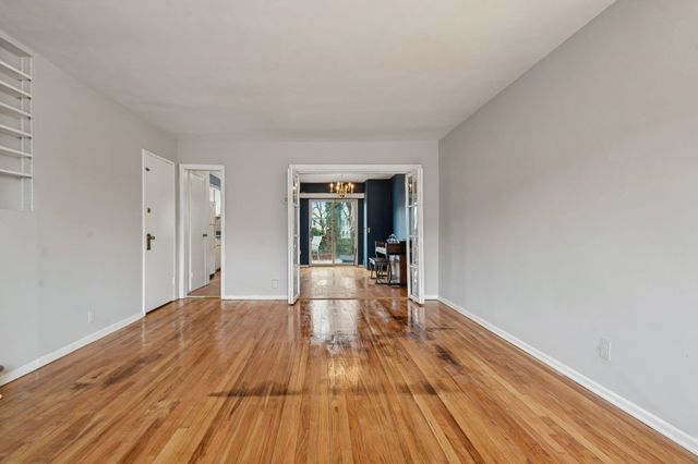 15 TOWERS ST, Jc, Greenville, NJ 07035