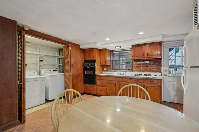 15 TOWERS ST, Jc, Greenville, NJ 07035