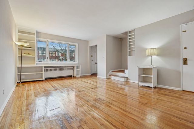 15 TOWERS ST, Jc, Greenville, NJ 07035