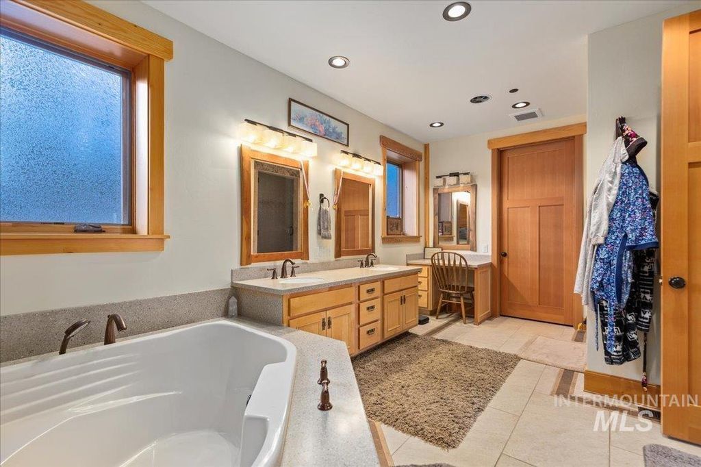 62924 Wolf Creek Ln, North Powder, OR 97867 photo 18