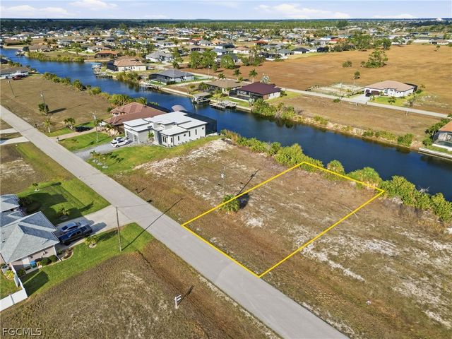 1621 NW 36th PL, Cape Coral, FL 33993