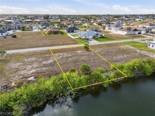 1621 NW 36th PL, Cape Coral, FL 33993