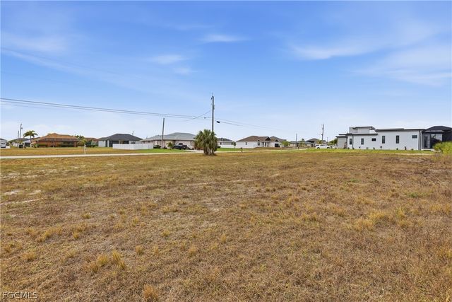 1621 NW 36th PL, Cape Coral, FL 33993