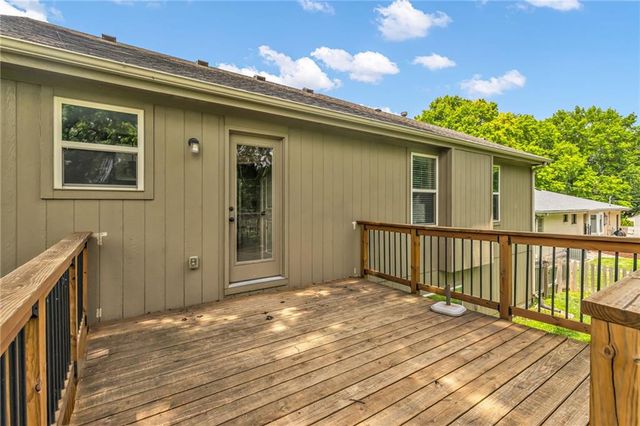 7829 Benson Street, Overland Park, KS 66204