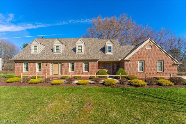 3600 Fawn Drive, Canfield, OH 44406