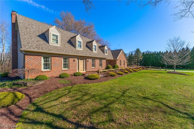 3600 Fawn Drive, Canfield, OH 44406