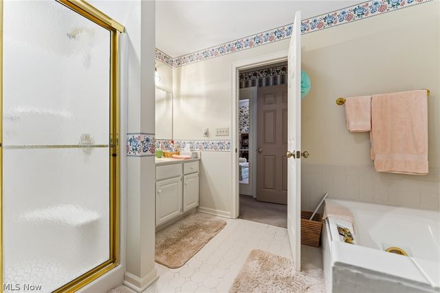 3600 Fawn Drive, Canfield, OH 44406