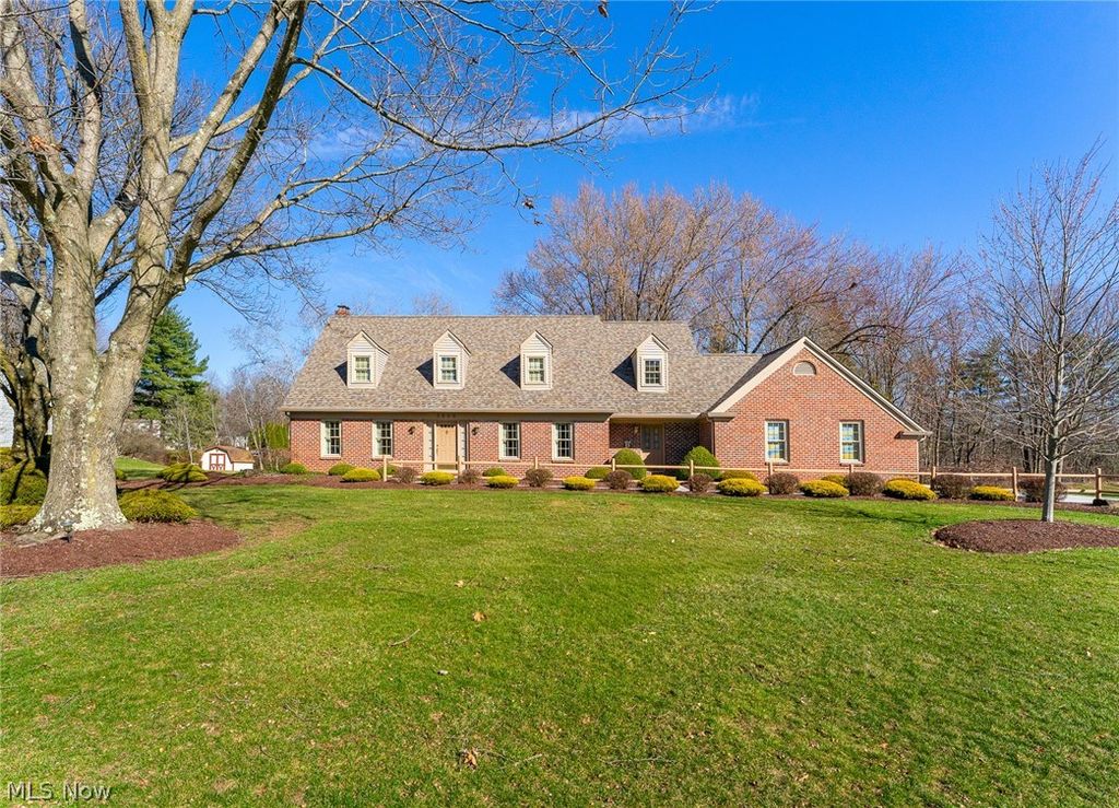 3600 Fawn Drive, Canfield, OH 44406