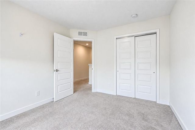 1413 Newport Lane, Raymore, MO 64083
