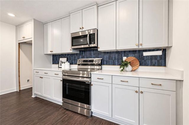 1413 Newport Lane, Raymore, MO 64083