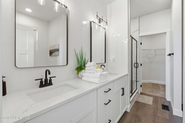 3740 E Sky Harbor DR, Coeur D'alene, ID 83814