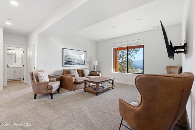 3740 E Sky Harbor DR, Coeur D'alene, ID 83814