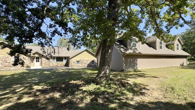 2700 247th AVENUE, Salem, WI 53168